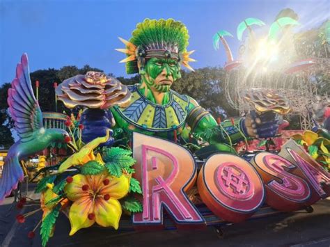 Rosas De Ouro Fotos Das Alegorias Para O Carnaval Carnavalesco