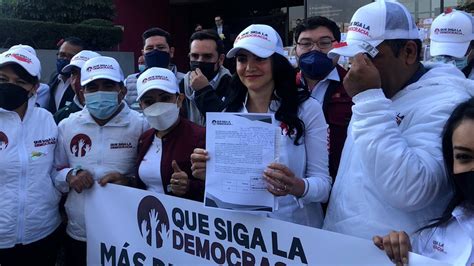 Que siga la democracia entrega 1 6 millones de firmas para revocación