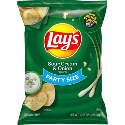 Lay's® Sour Cream and Onion Potato Chips Party Size, 12.5 oz - Pick ‘n Save