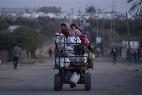 WFP: Little Aid Reaching Gaza Prompting Risk of 'Pockets of Famine'