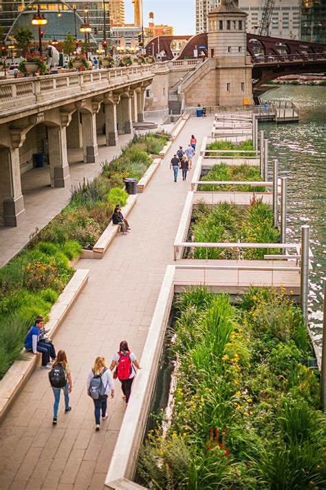 Paysage et aménagement des terrasses Chicago s Riverfront Comes Alive