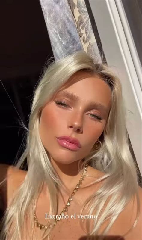 Pin By M On Makeup Brunette Beauty Hair Makeup Cool Hairstyles