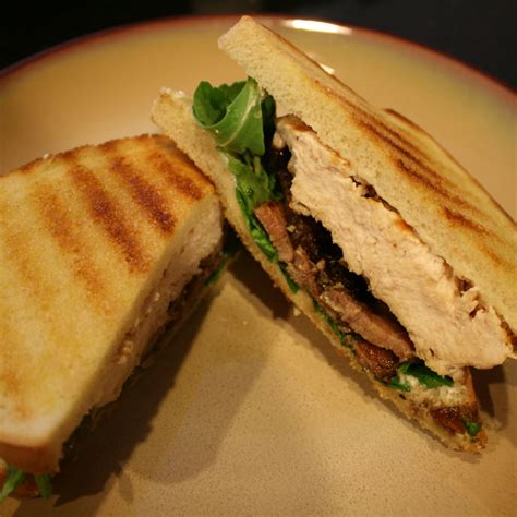 Grilled Chicken Sandwich With Pancetta Arugula And Aioli