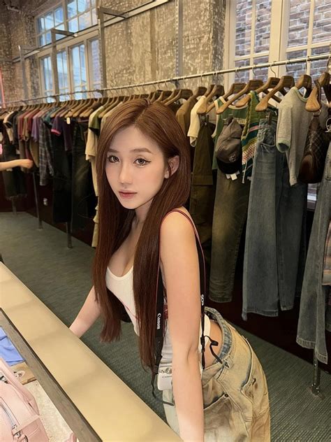 Nh Tiktoker Kh Nh Linh Bikini N Ng B Ng C C Khi U G I