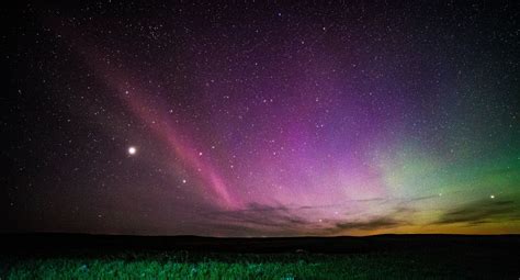 Astronomers Solve the Mystery of Purple Lights in the Upper Atmosphere