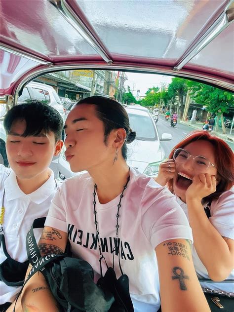 Khoe Nh Bikini N Di N Vi N Vbiz B Soi Ch N Quang H I