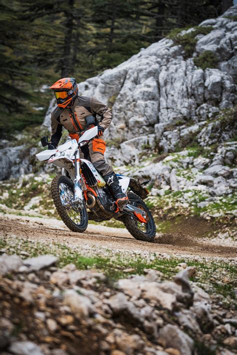 THE 2024 KTM 500 EXC F SIX DAYS IS READY TO TAKE ON ANY CHALLENGE KTM