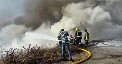 Großbrand in Matanzas Vier der acht Tanks den Flammen zum Opfer