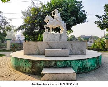 Statue Jhansi Ki Rani Stock Photo 1837801738 | Shutterstock