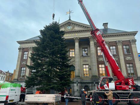 Kerstboom Staat Volgende Week Al Op Grote Markt Maar Lampjes Blijven