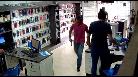 Vídeo Mostra Ladrões Realizando Assalto Em Empresa De Celulares Em Nova