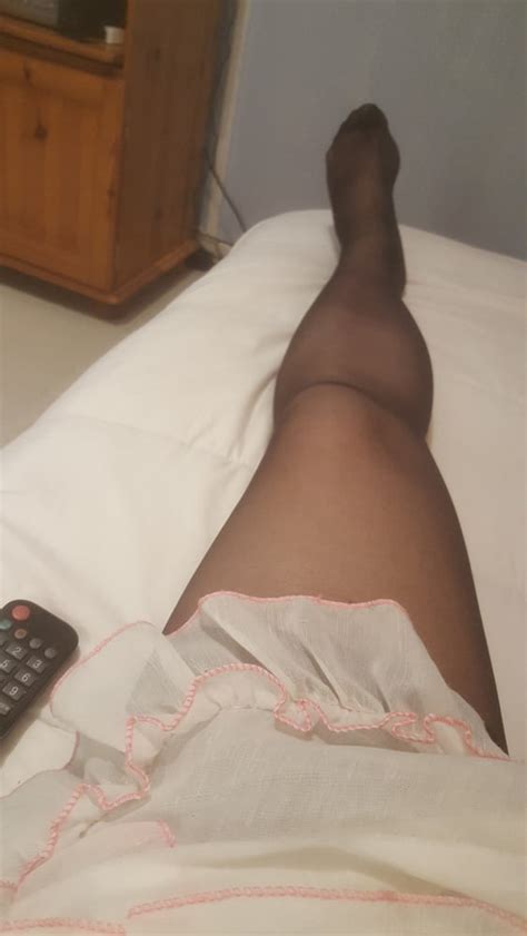 Mes Collants Et Ma Mini Jupe En Nylon Et Volant Porn Pictures XXX Photos Sex Images
