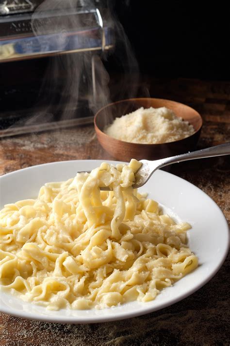 Authentic Fettuccine Alfredo From Scratch Without Cream Eat Up Kitchen