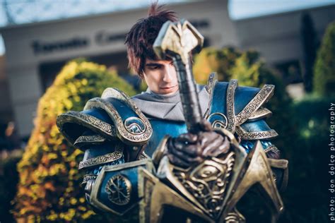 LMHT: Garen cosplay siêu chất của anh chàng sức mạnh của Demacia