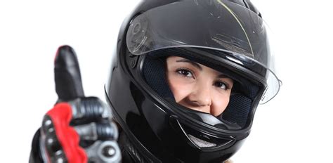 Mantén tu seguridad al máximo Uso adecuado del casco de moto Revista