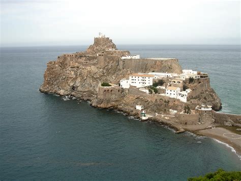 TOP10: Confini fra Stati: curiosità random | Delirium Corner