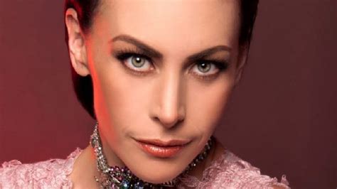 Vanessa Guzm N Presumi Sus Curvas Con Un Mini Bikini Azul Fama