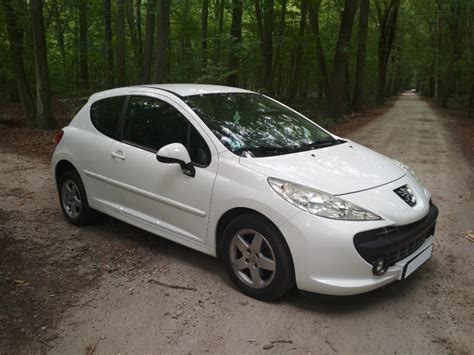 Peugot 207 benzyna rok 2009 nowy przegląd Wrocław Ogłoszenie na