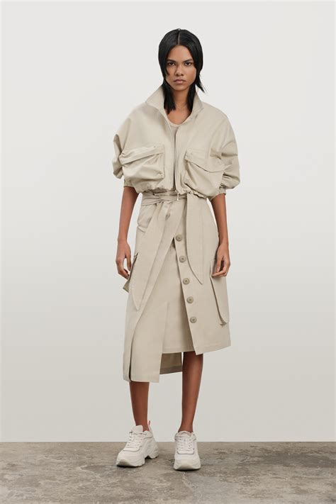 Hot Babe Summer MIJA