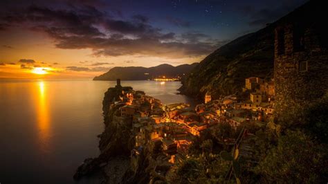 Manarola sunset wallpaper - backiee