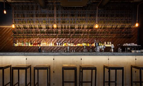 Gastropub Naked Chief On Behance