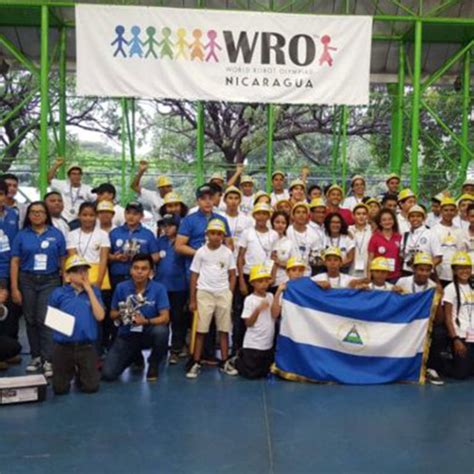 Exitosa participación en segunda olimpiada nacional de robótica World