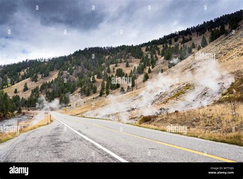 Sunbeam Hot Springs Steaming In Salmon River Valley Land Of The Yankee