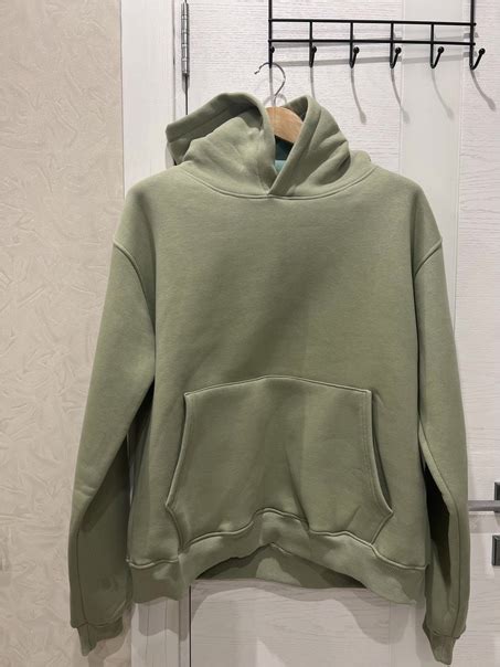 Новый модный костюм худи со штанами Очень мягкий и тёплый . Размер 48 ...