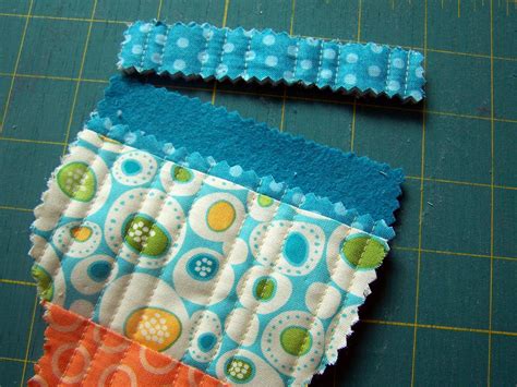 Quilt Taffy Scissor Keeper Tutorial