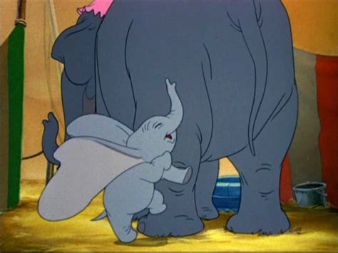 Dumbo Classic Disney Image 4612555 Fanpop