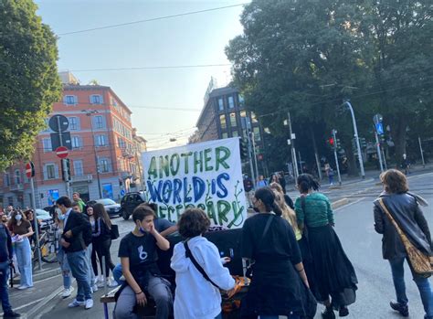 Fridays For Future I Ragazzi Tornano In Piazza Per Il Clima