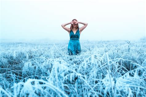 Wallpaper Sunlight Women Outdoors Model Grass Snow Winter Field