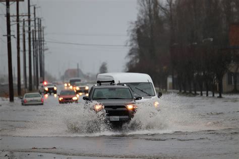 Where to find the digital version of Everett Herald obituaries today 26