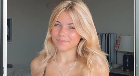 Ariana White Actress Age Biography Height Career Photos Wiki And More Blonde Hair