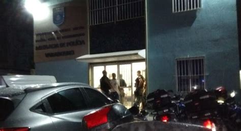 Dupla troca tiros a polícia e é presa em Olinda