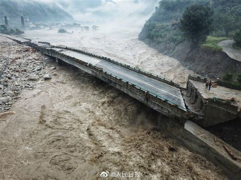 汶川暴雨泥石流冲倒房屋 至少4死11失联 中国瞭望 万维读者网（电脑版）