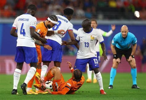 Euro 2024 Équipe de France Aurélien Tchouaméni a des fourmis dans