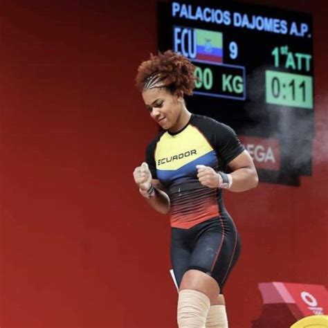 Angie Palacios consiguió dos medallas de oro y una de plata en el