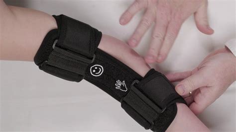 Demonstration Of The Cubital Comfort™ Brace Youtube