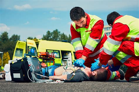 how long to become paramedic