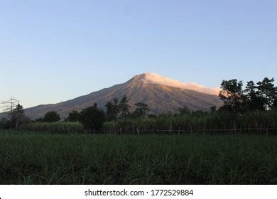 Perfect Cone Shaped Volcano Images, Stock Photos & Vectors | Shutterstock