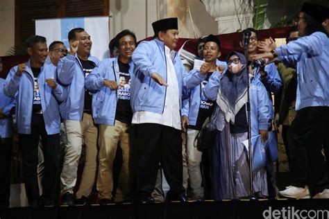 Ternyata Joget Prabowo dari Eyang dan Ayahnya