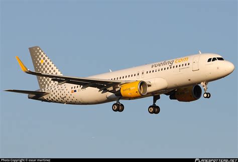 Ec Lvx Vueling Airbus A Wl Photo By Oscar Martinez Id