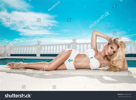 Sexy Model Elegant Bikini On Sun Tanned Stock Photo 468054287 Shutterstock