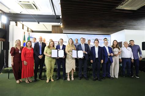 Ambiental Cear E Banco Do Nordeste Assinam Contrato De R Milh Es