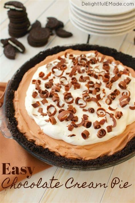 The Perfect No Bake Chocolate Cream Pie Recipe With An OREO Cookie