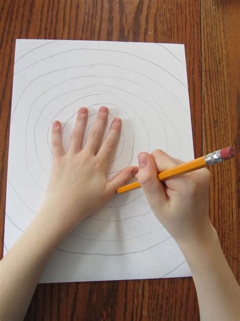 The Unlikely Homeschool: Optical Illusion Art Tutorial