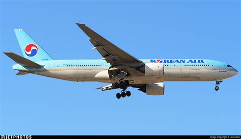 HL7766 Boeing 777 2B5 ER Korean Air LaCurtain JetPhotos