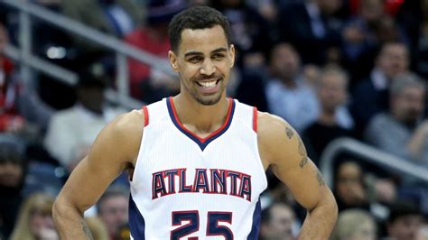 Thabo Sefolosha injury: Hawks guard on schedule for mid-March return ...