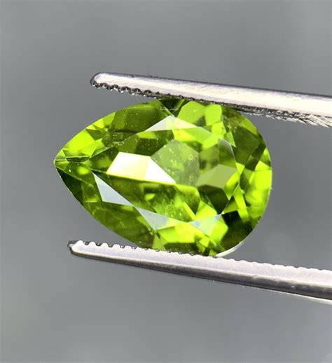 4.25 Cts Natural Peridot Gemstone